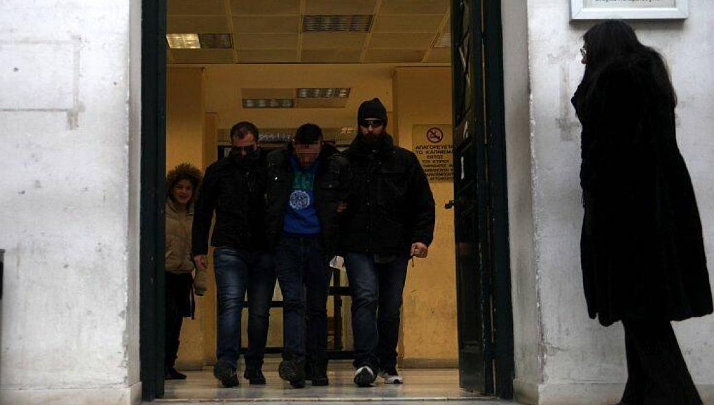 Υπόθεση δολοφονίας Μ.Κουμανταρέα – Στο εδώλιο οι δύο Ρουμάνοι